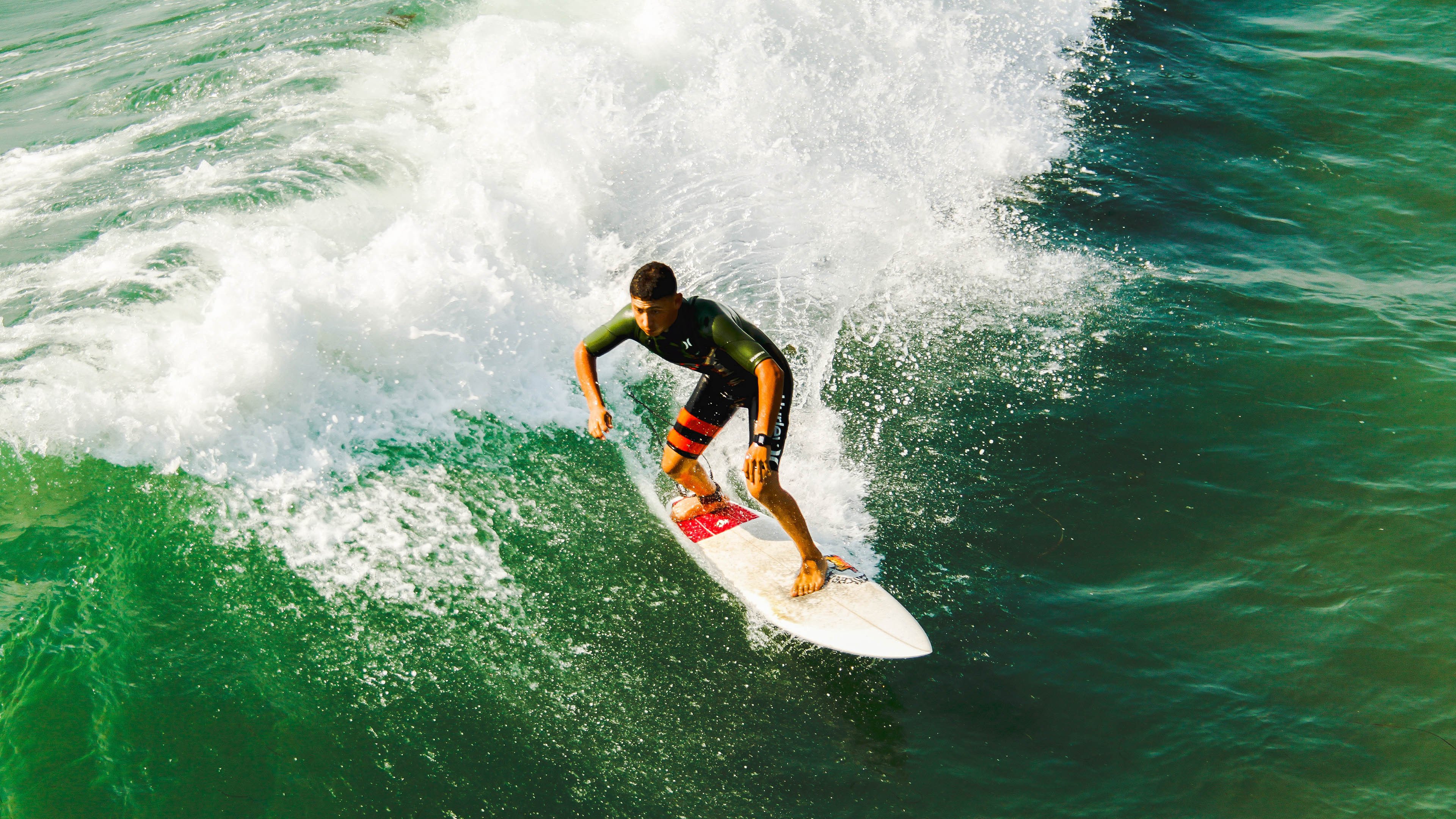 开云体育app-布伦森加时赛扼杀湖人逆转梦！1.7秒绝平救赎，掘金窒息攻防藏獠牙